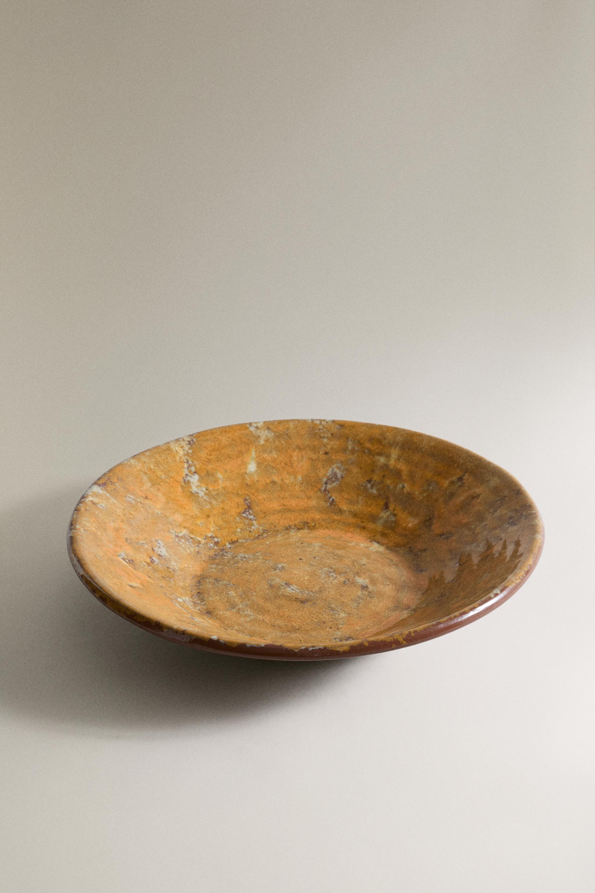 LARGE TERRACOTTA SERVING DISH