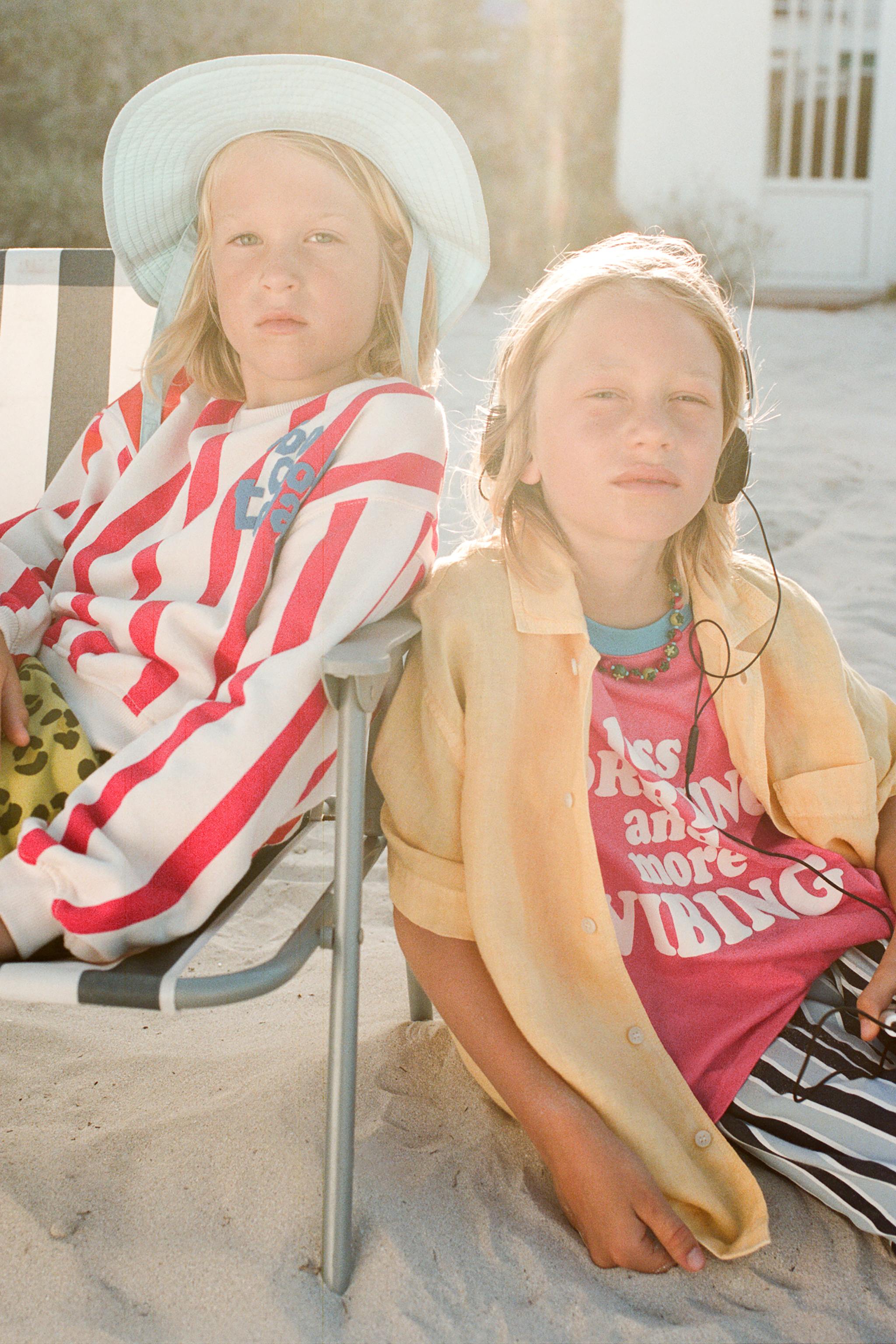 STRIPED SWEATSHIRT WITH RAISED TEXT
