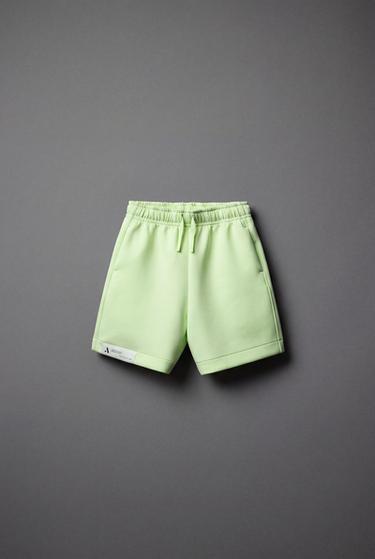 SPORTY NEOPRENE NEON BERMUDA SHORTS - Fluorescent lime by Zara