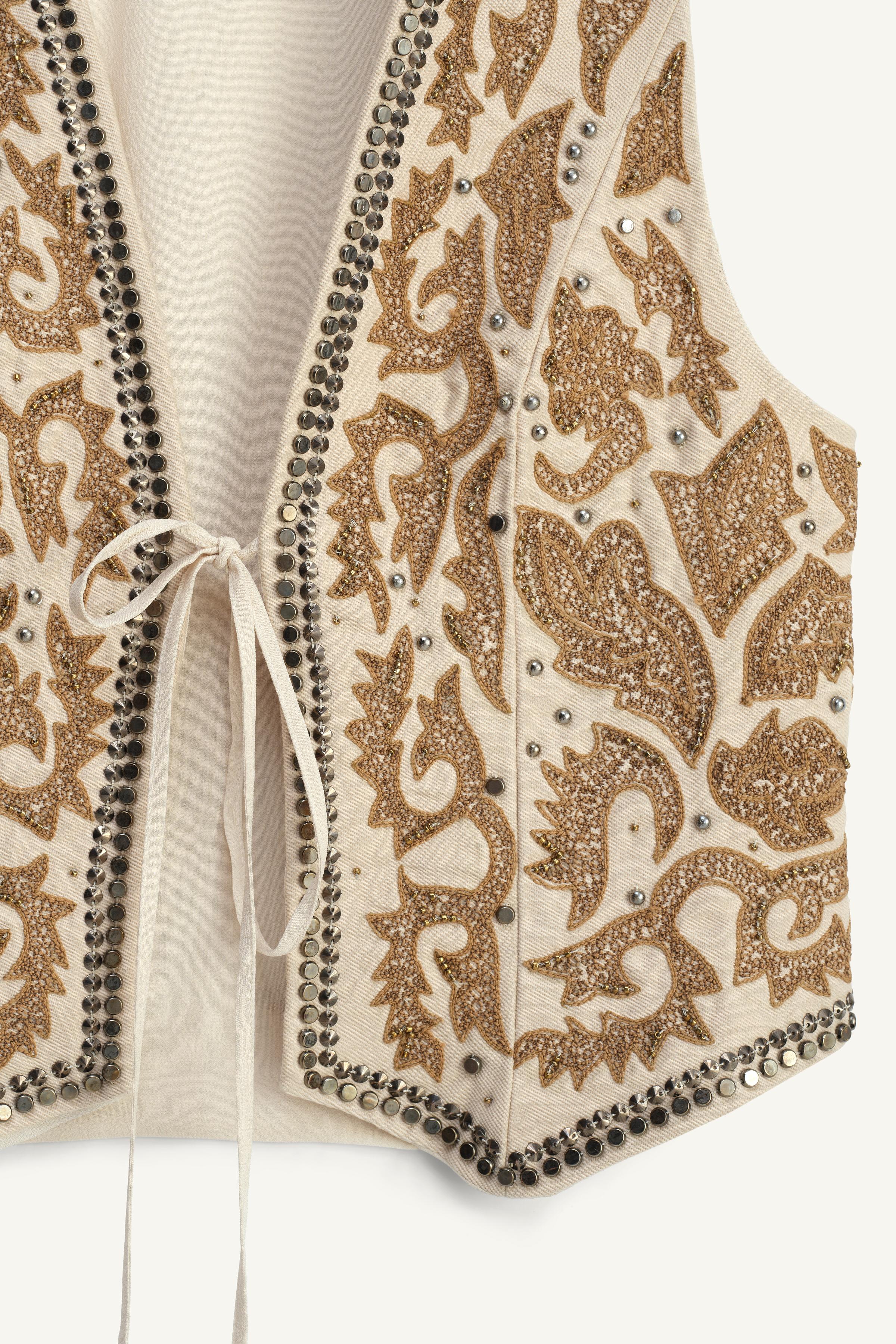 LIMITED EDITION EMBROIDERED STUDDED VEST - Ecru | ZARA