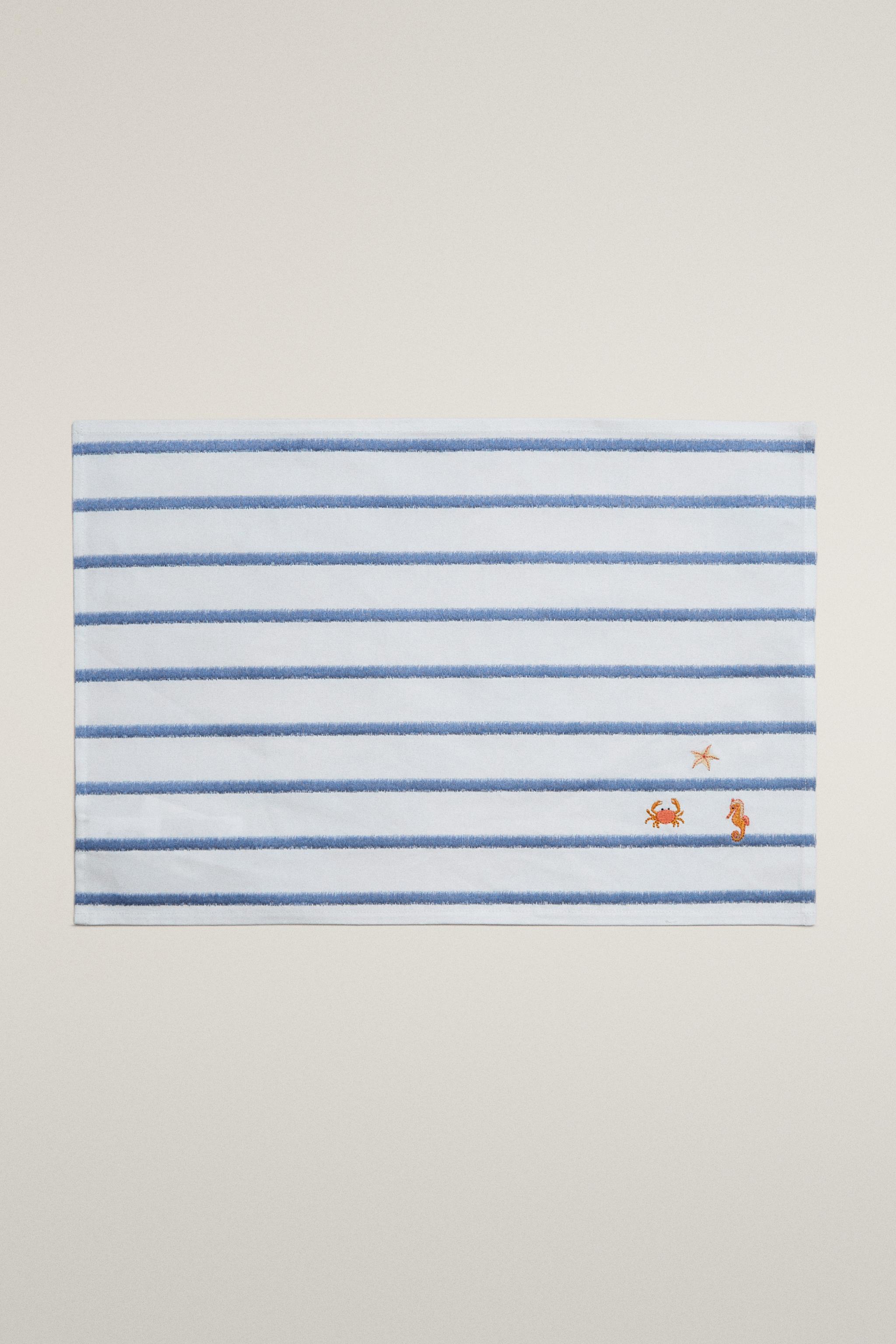 EMBROIDERED PLACEMAT