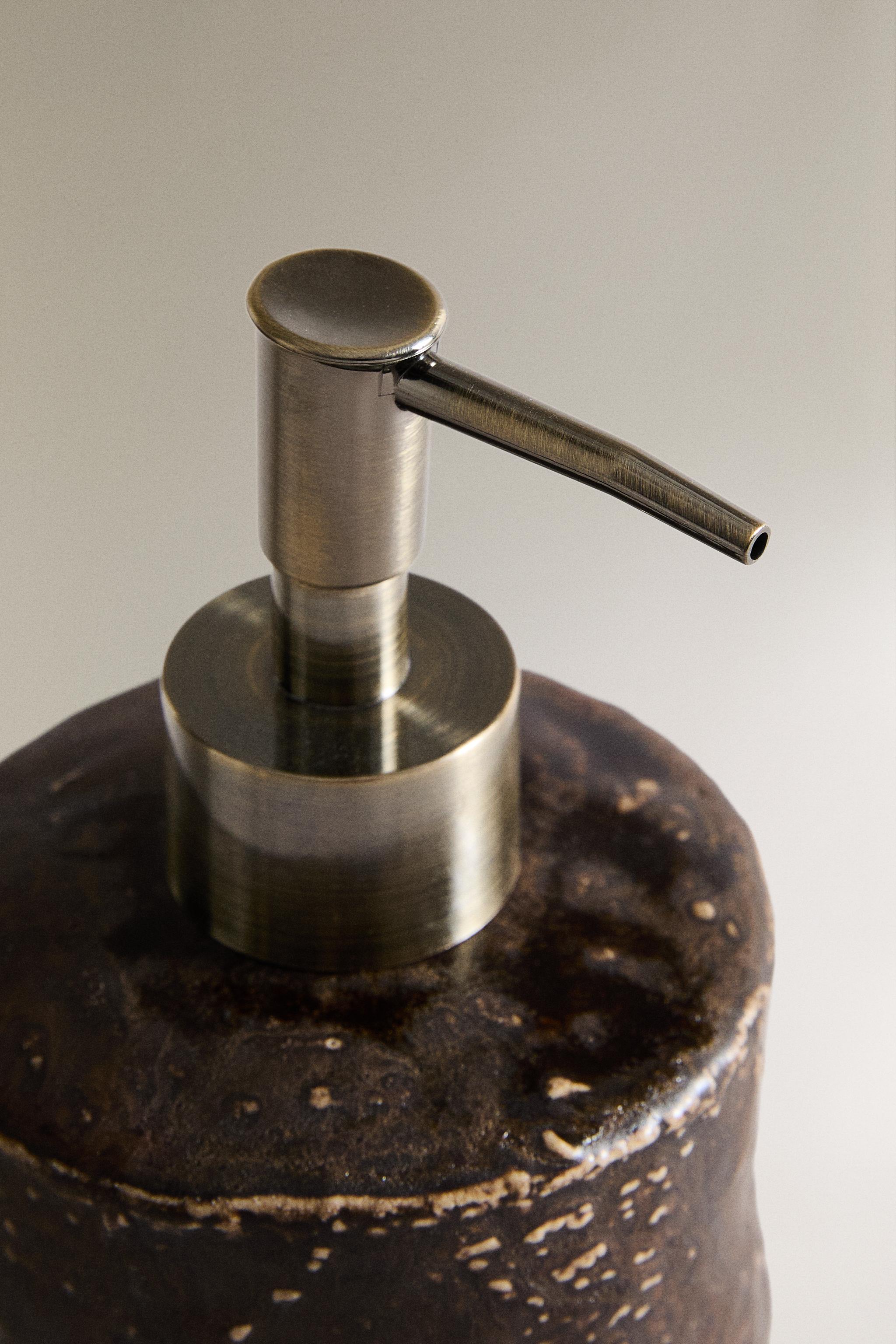 TEXTURED CERAMIC SOAP DISPENSER