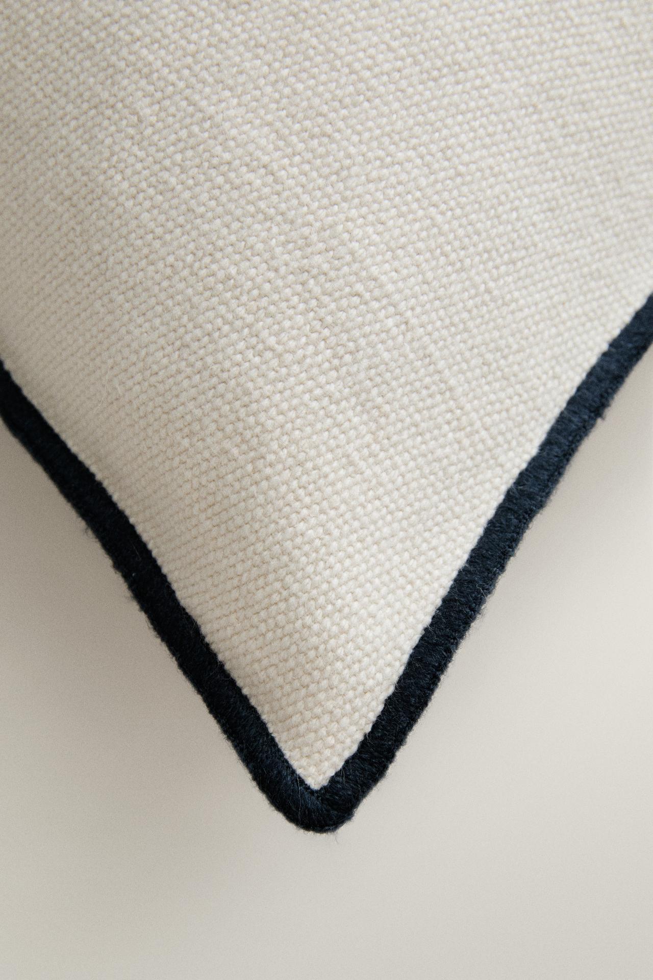 LINEN CUSHION COVER — White