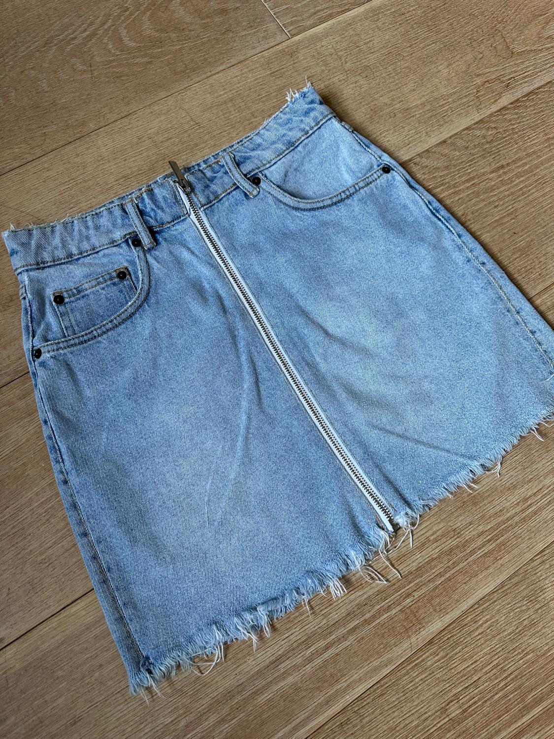 MINI SKIRT WITH ZIP - Image 7