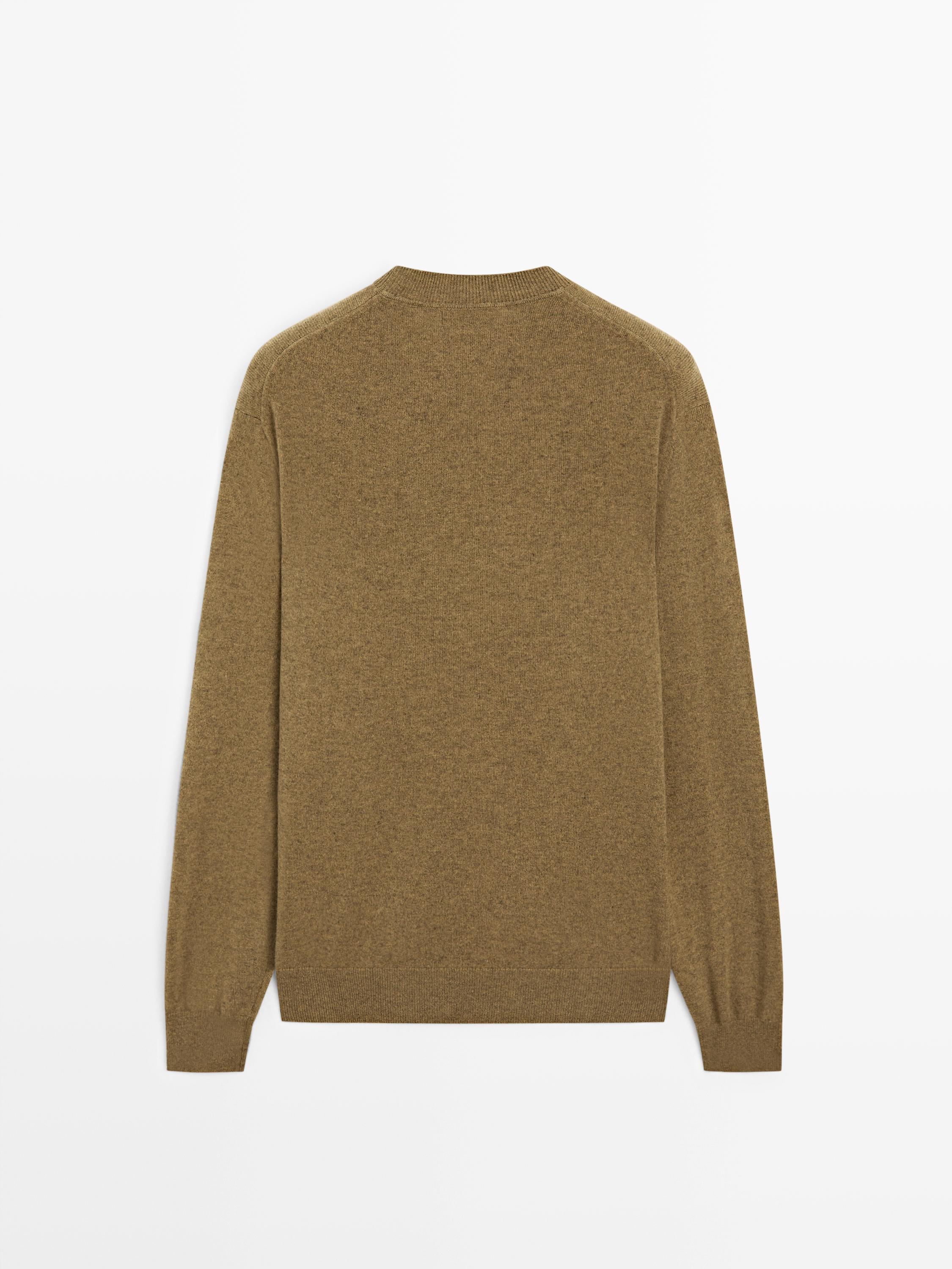 Knit wool sweater with crew neck