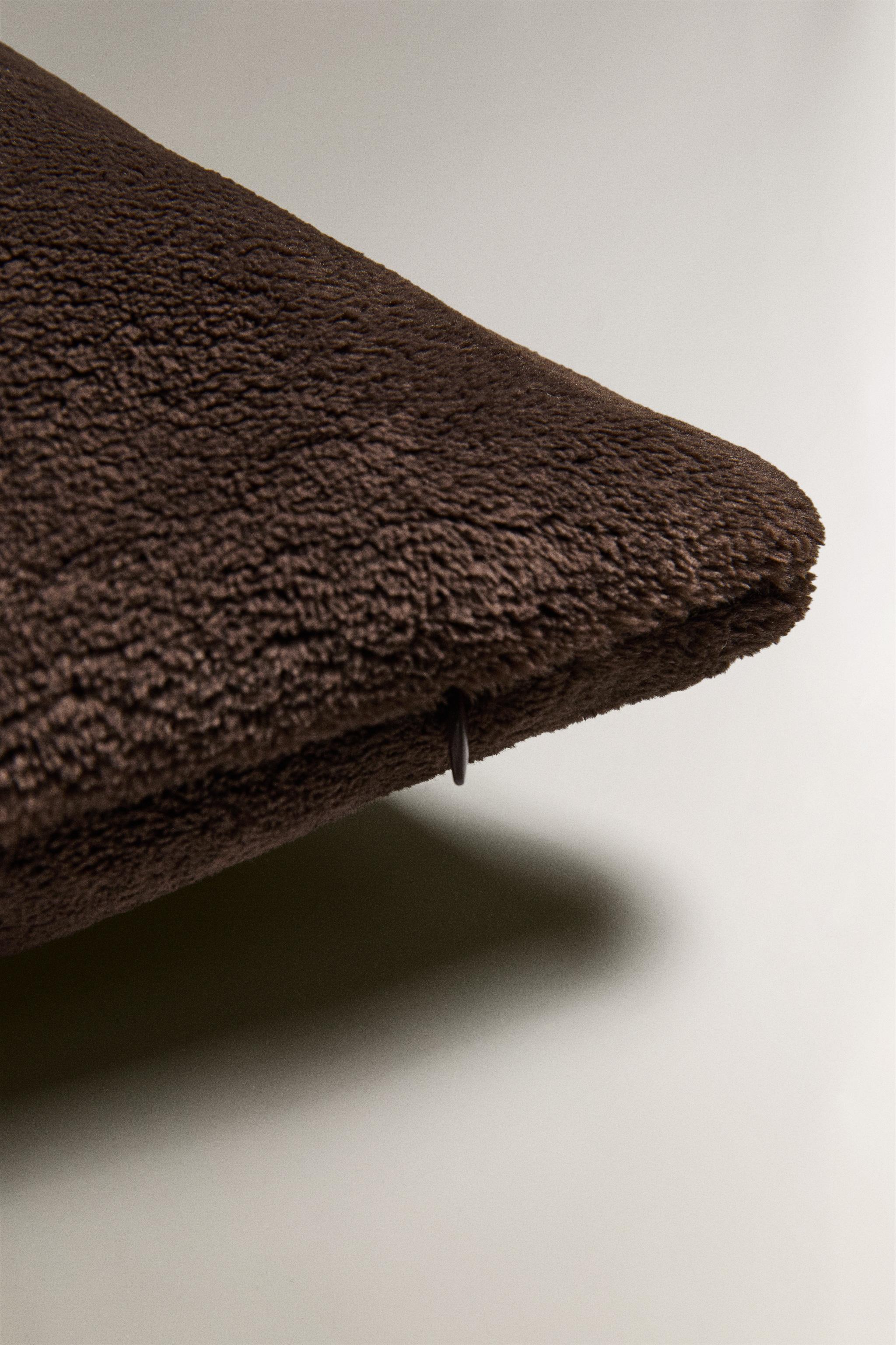FAUX FUR THROW PILLOW COVER
