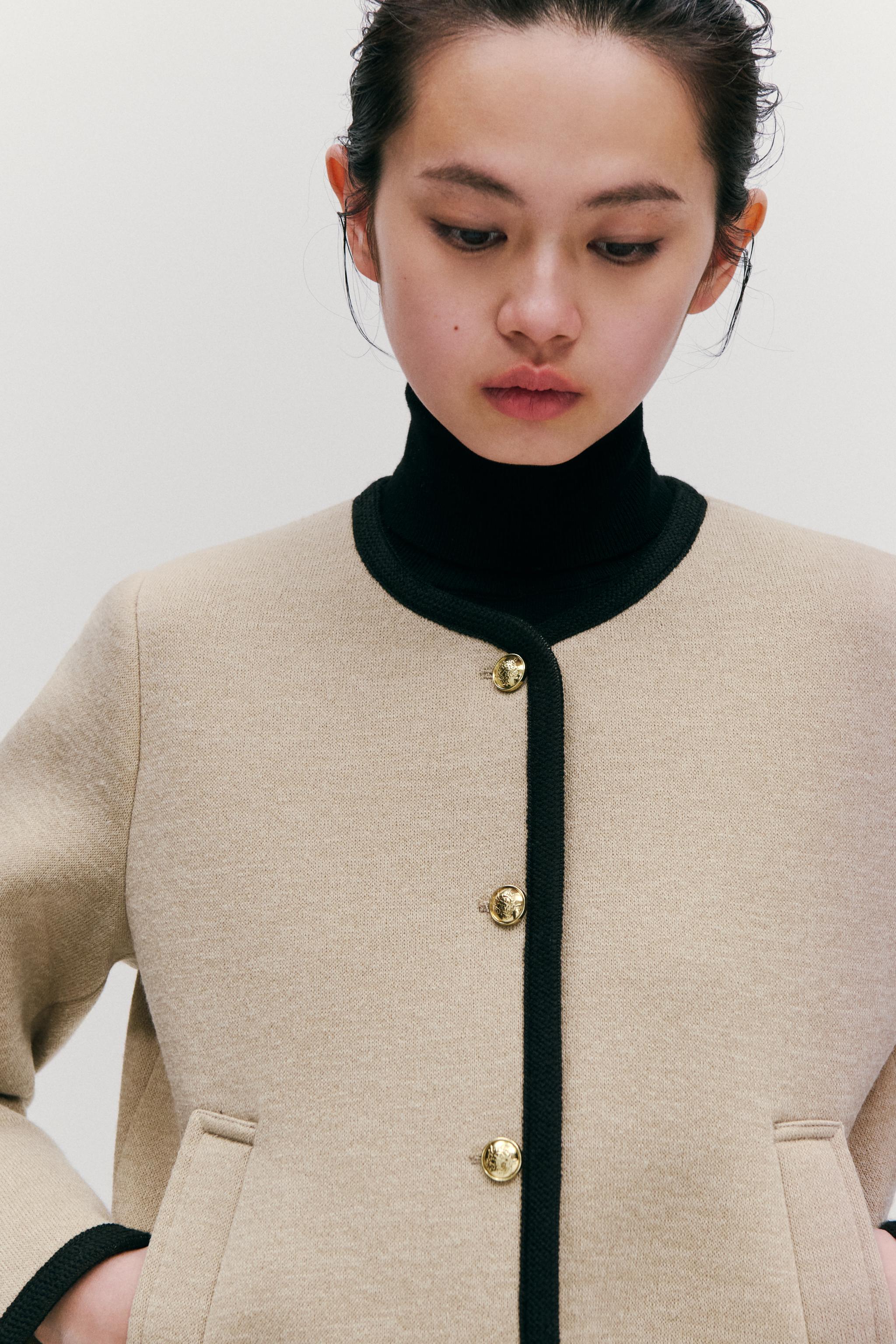 ZARA パイピング付きショートジャケット パイピング付きショートジャケット - ベージュ | ZARA Japan / 日本