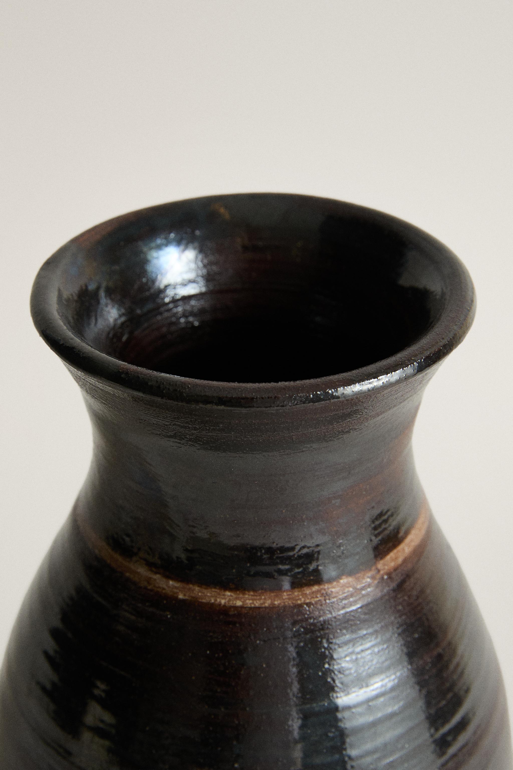 TALL DECORATIVE VASE
