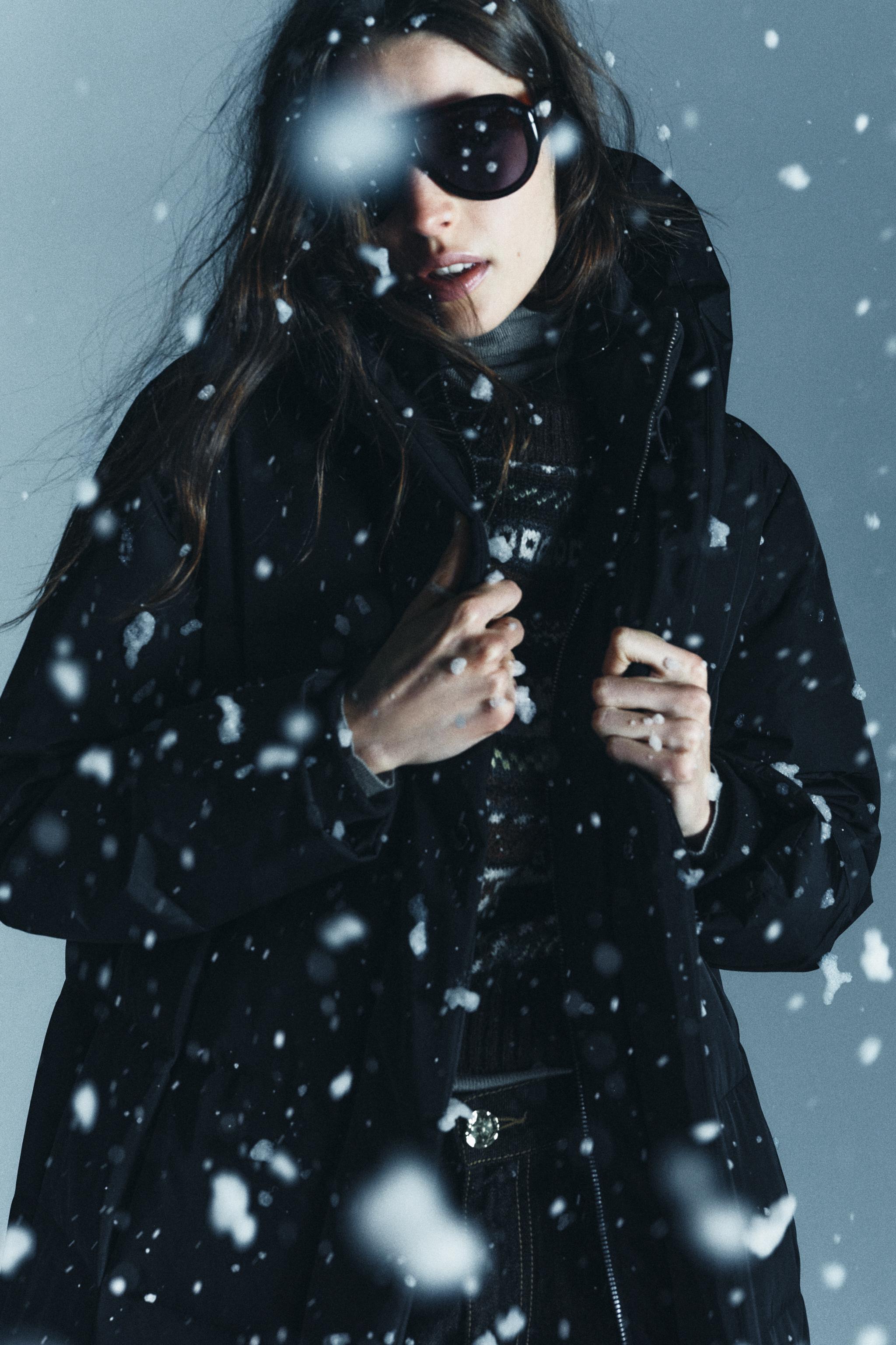 LONG WATER REPELLENT WINDPROOF HOODED DOWN COAT