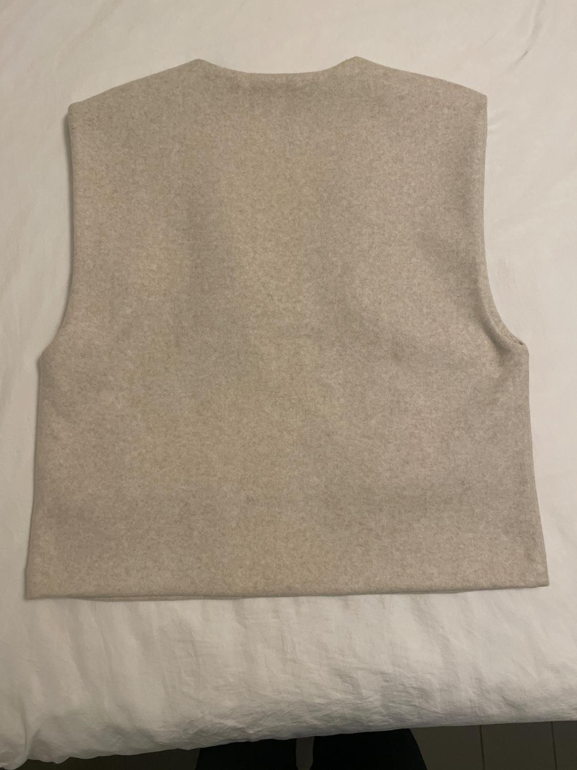 CHALECO SOFT ESCOTE PICO - Image 2