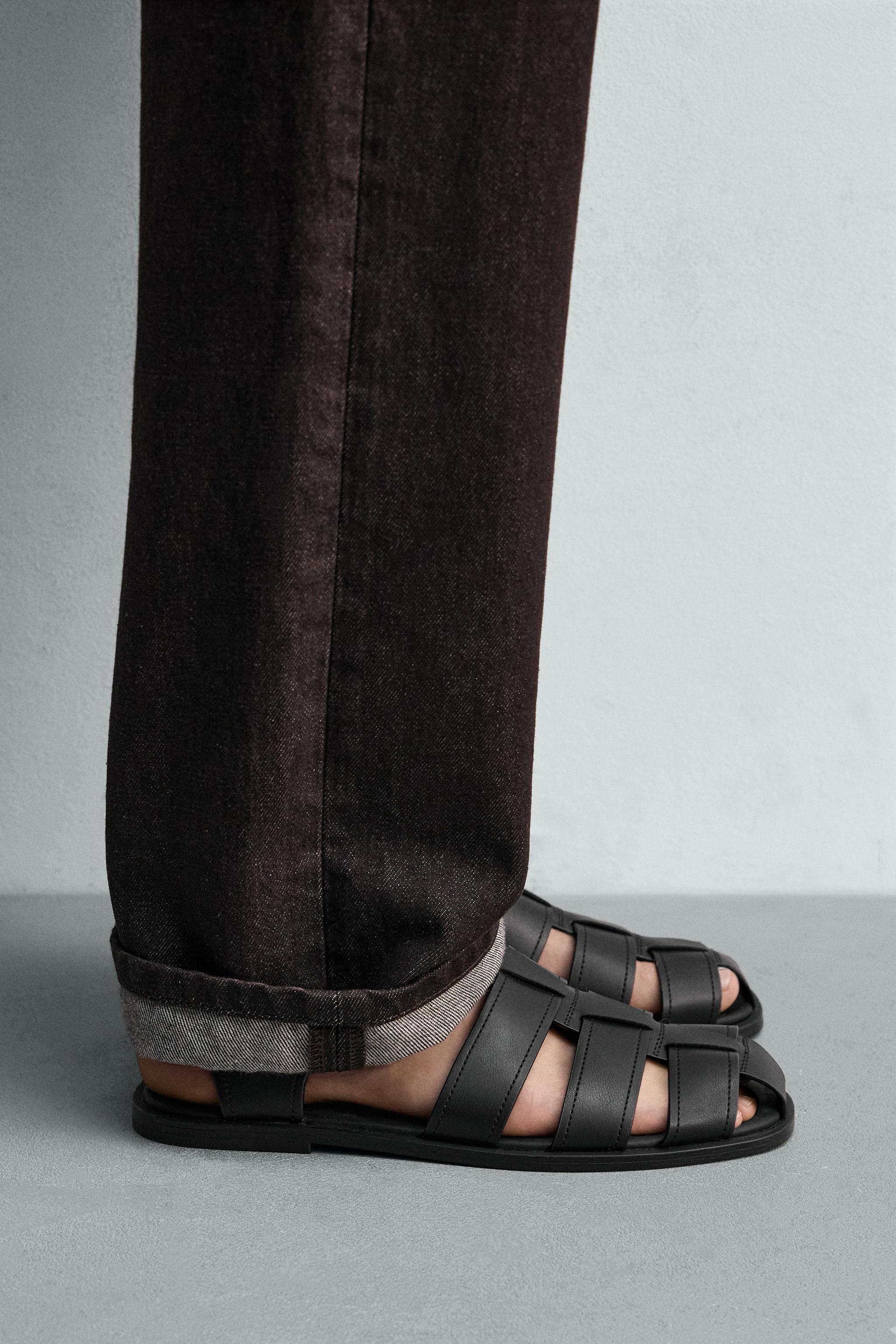 BUCKLED FISHERMAN SANDALS