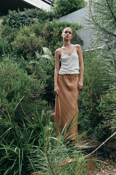 تنورة ميدي 100% كتان ZW COLLECTION - متعدد الألوان الخاص بـ Zara