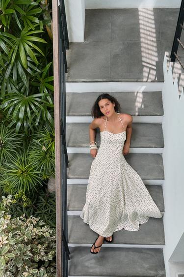 ROBE MI-LONGUE À POIS - Blanc / Noir de Zara - Image 2