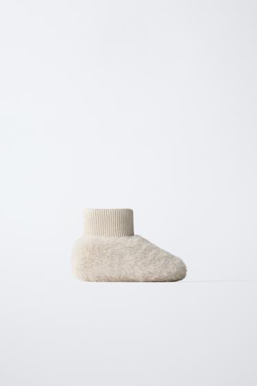 SAPATINHO COM EFEITO DE PELO ENCARACOLADO - Branco-cru da Zara - Imagem 0