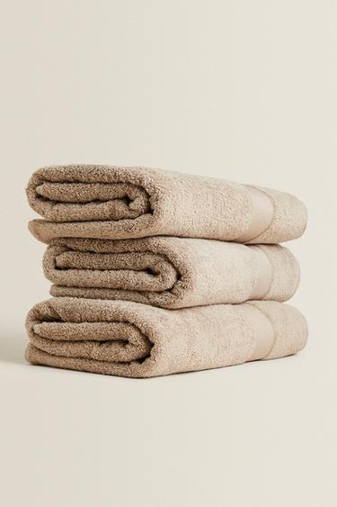 SERVIETTE DE BAIN COTON PREMIUM (600 g/m²) - Beige foncé de Zara - Image 5