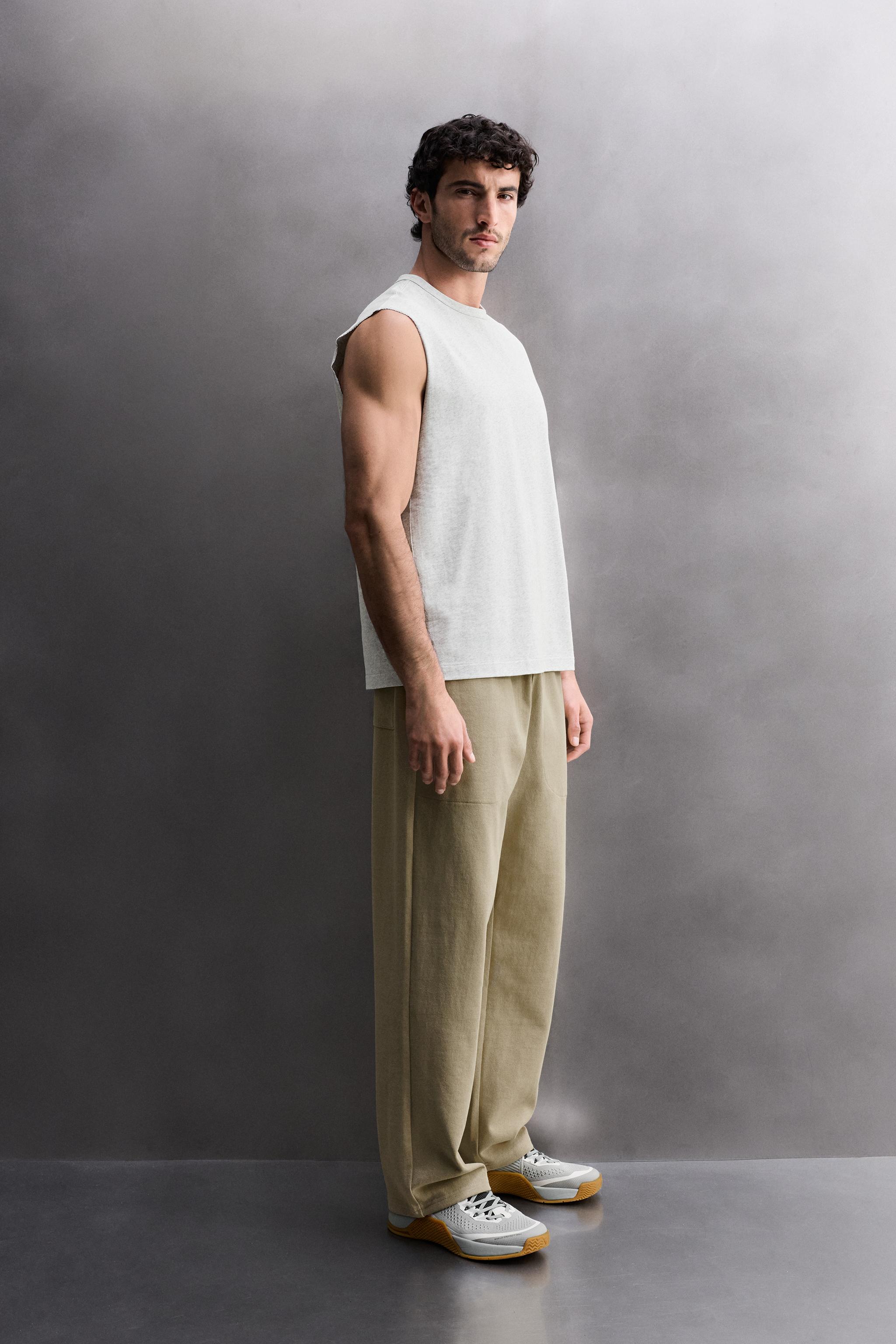 HEAVYWEIGHT TANK TOP