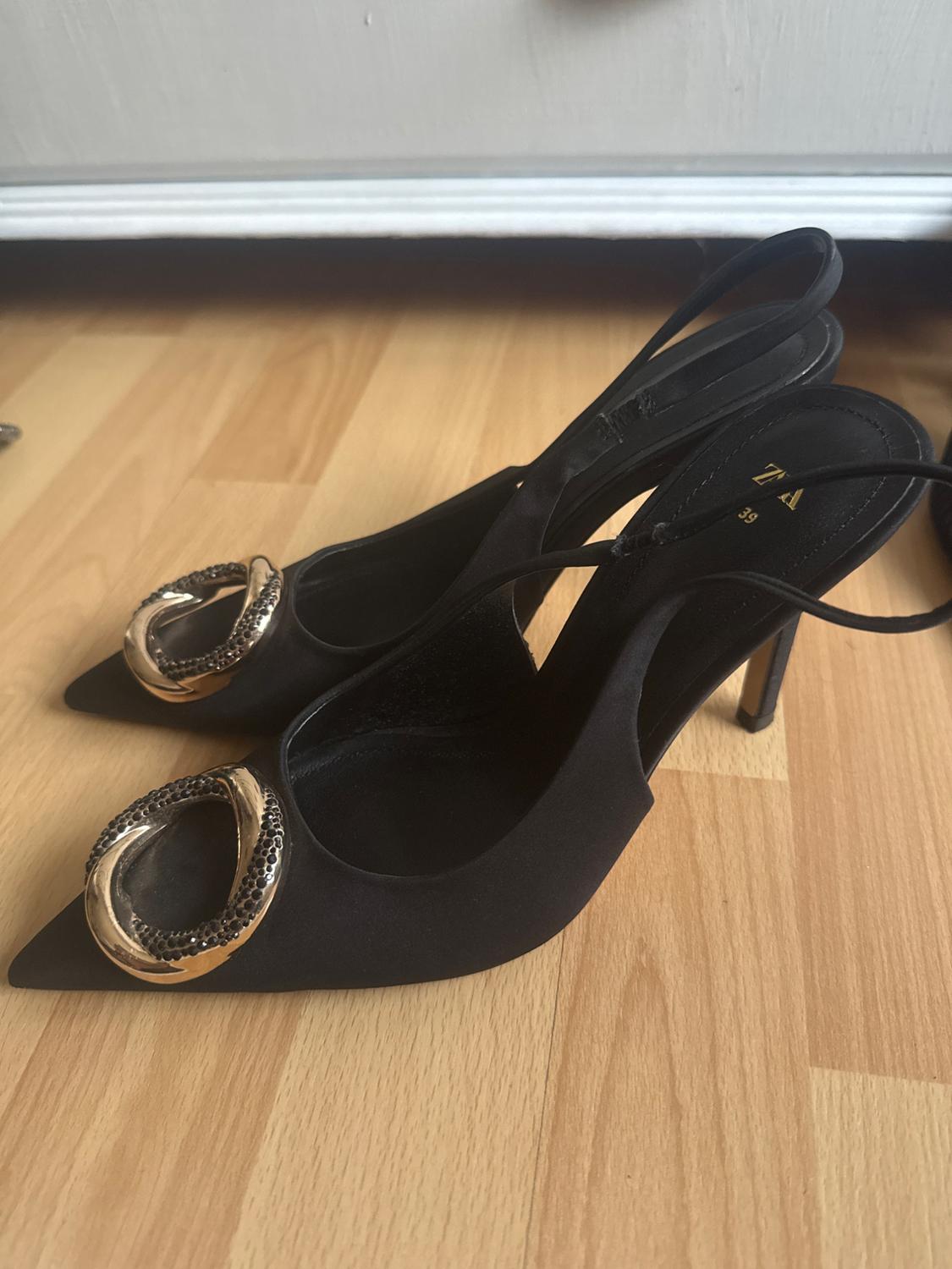 BLACK SLING BACKS - Image 2