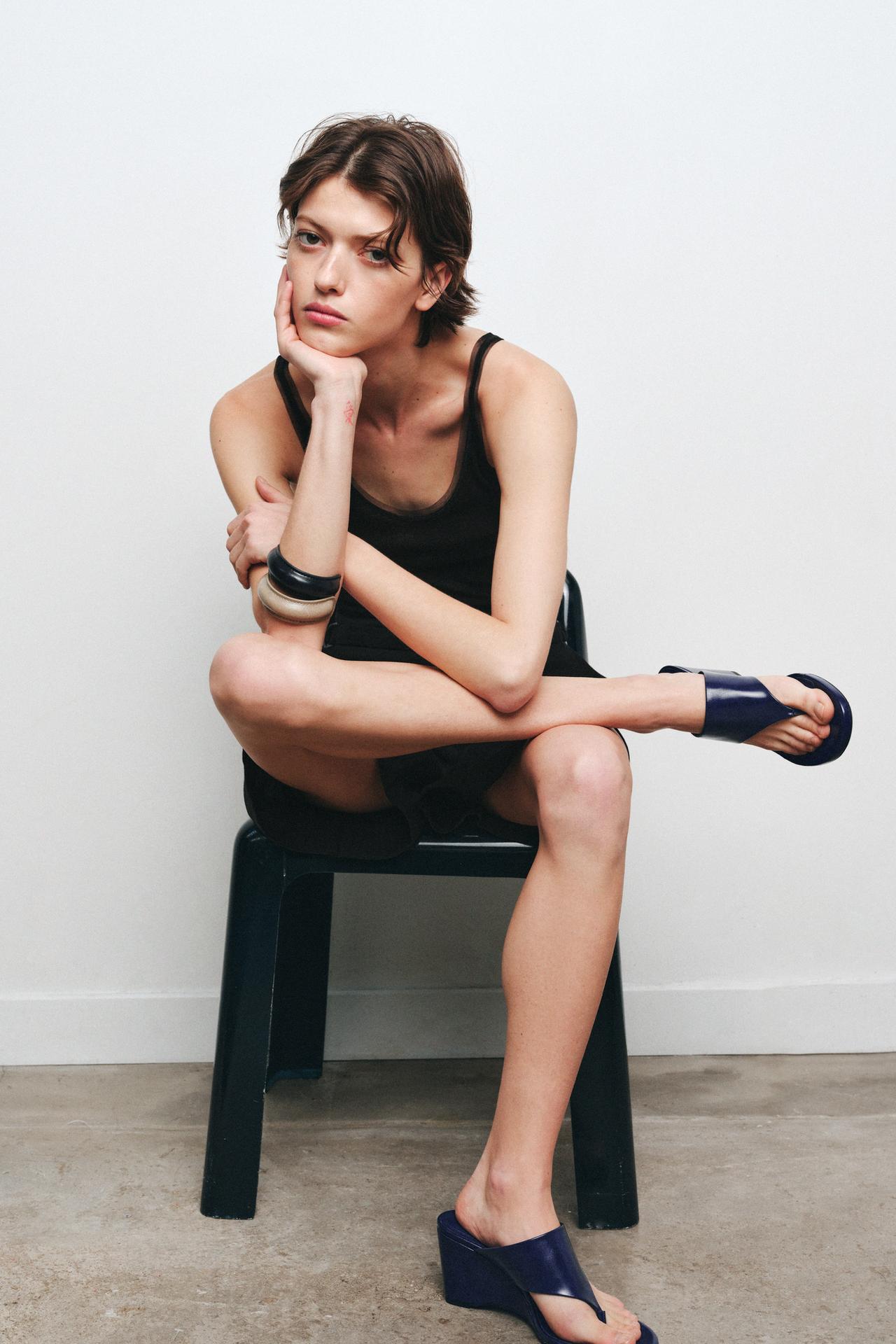 WEDGE SANDALS