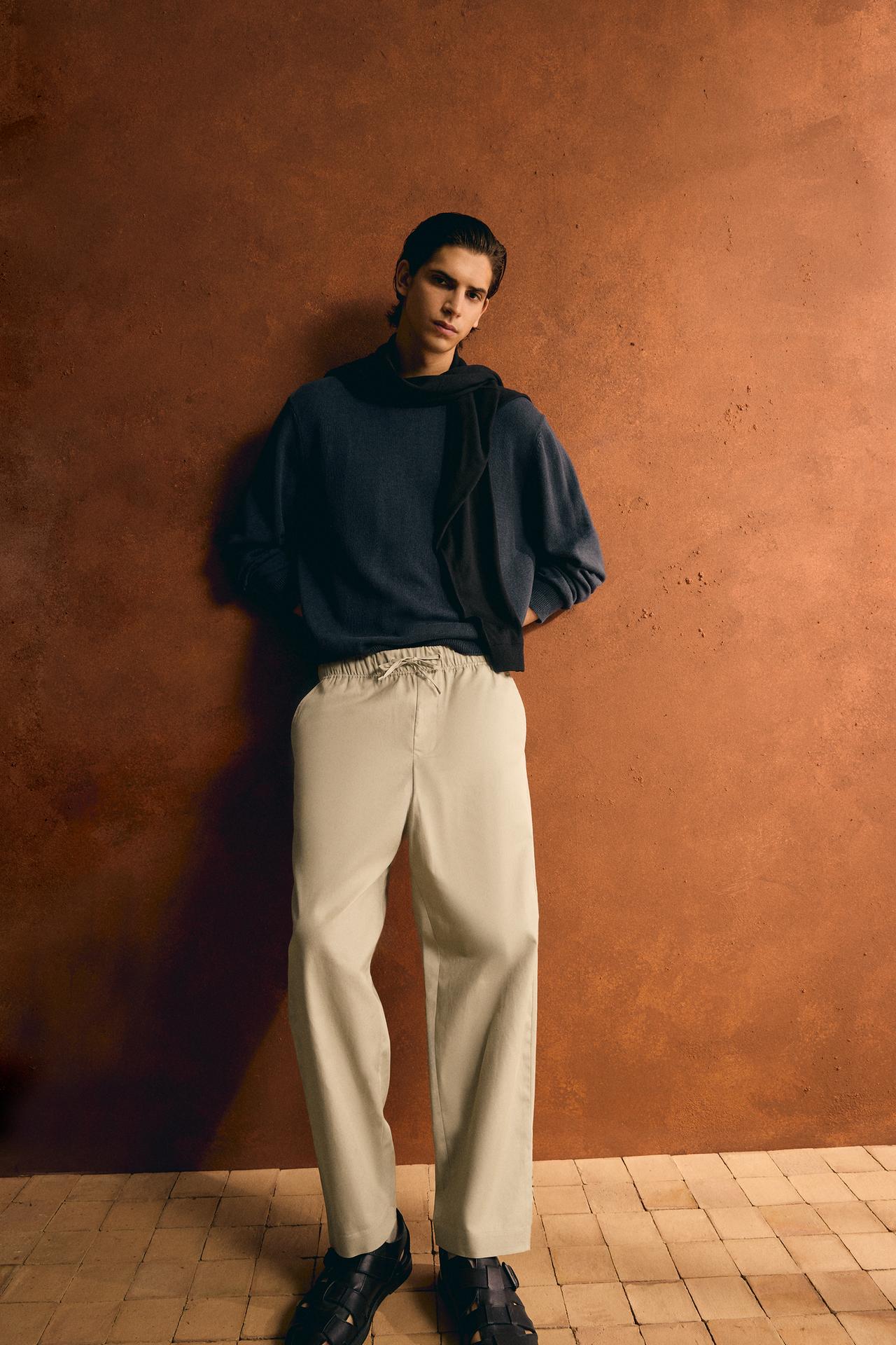 بنطلون RELAXED FIT قطن - كتان - مِحْمر الخاص بـ Zara
