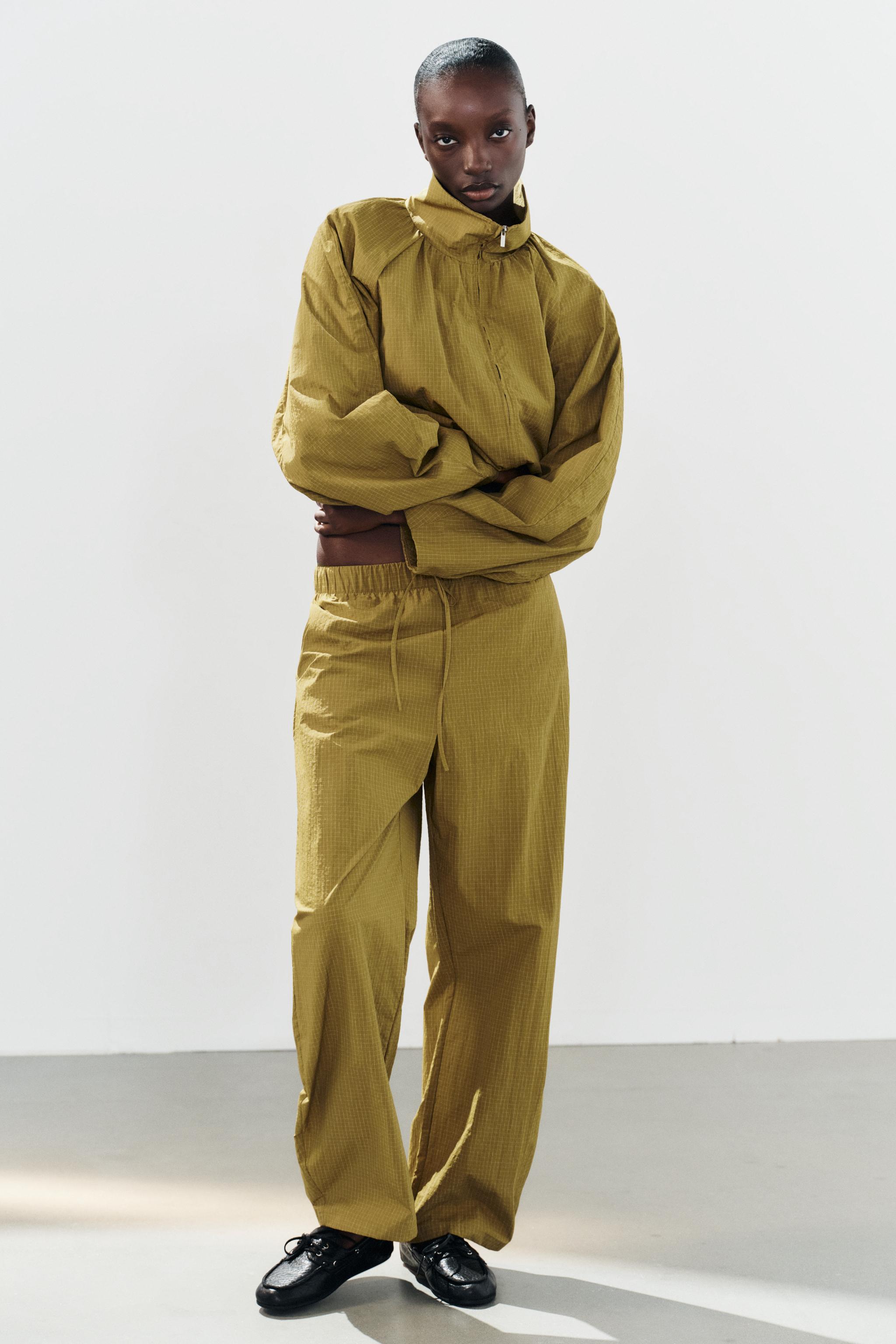 TECHNICAL FABRIC BALLOON PANTS