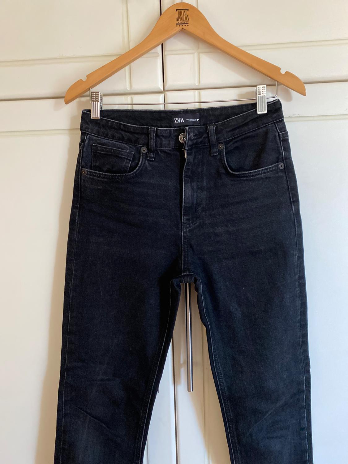 SLIM FIT HI-RISE JEANS - Image 3