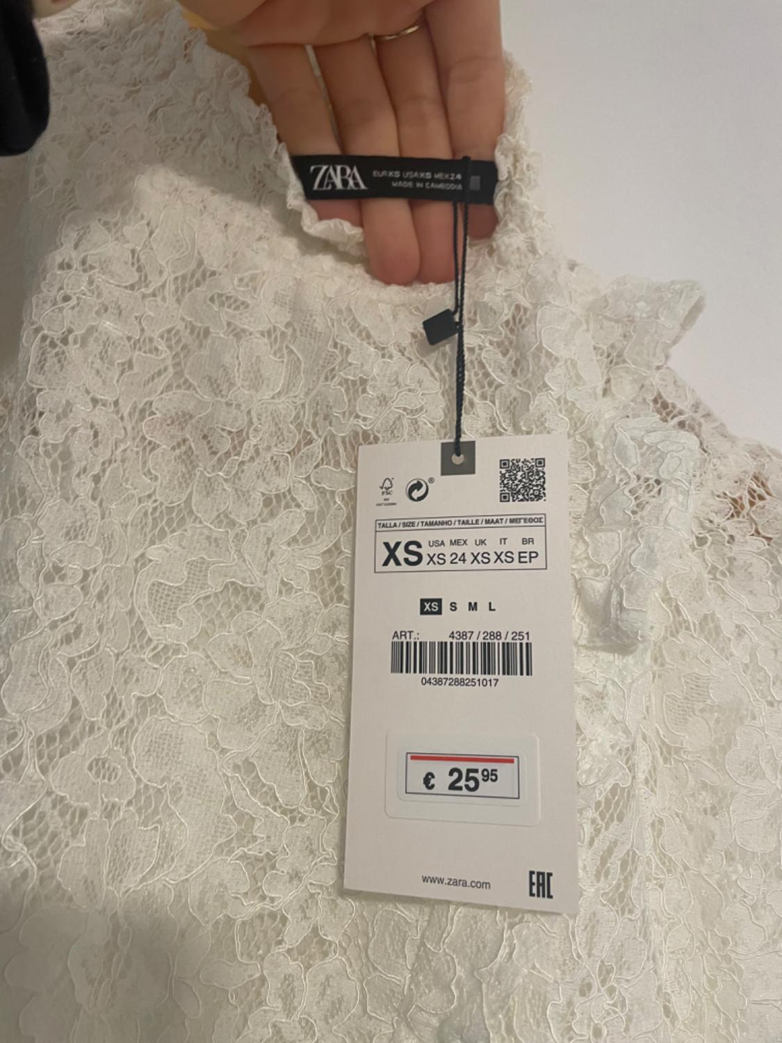 RUFFLED LACE TOP - Image 2