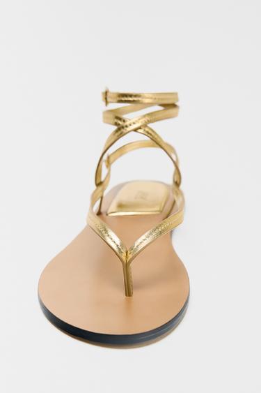 SANDALES À BRIDES EN CUIR EFFET MÉTALLISÉ - Or de Zara - Image 3