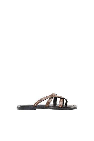 FLAT LEATHER STRAPPY SANDALS