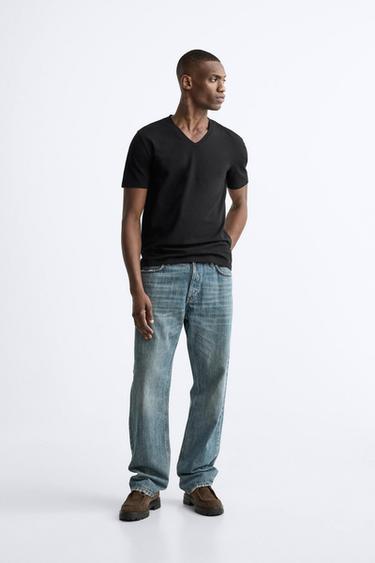 Zara BASIC V-NECK T-SHIRT - Black - Image 0