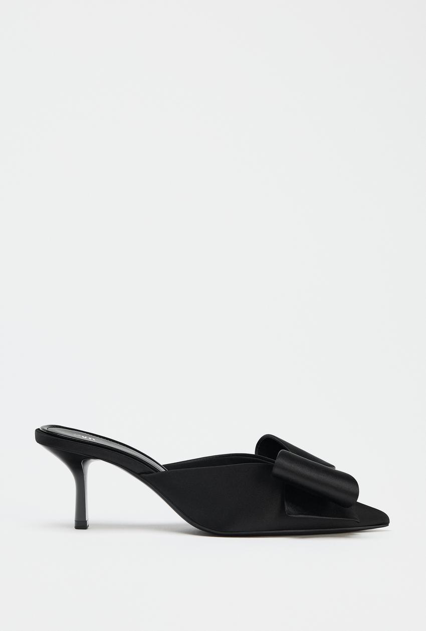 BOW HEELED MULES