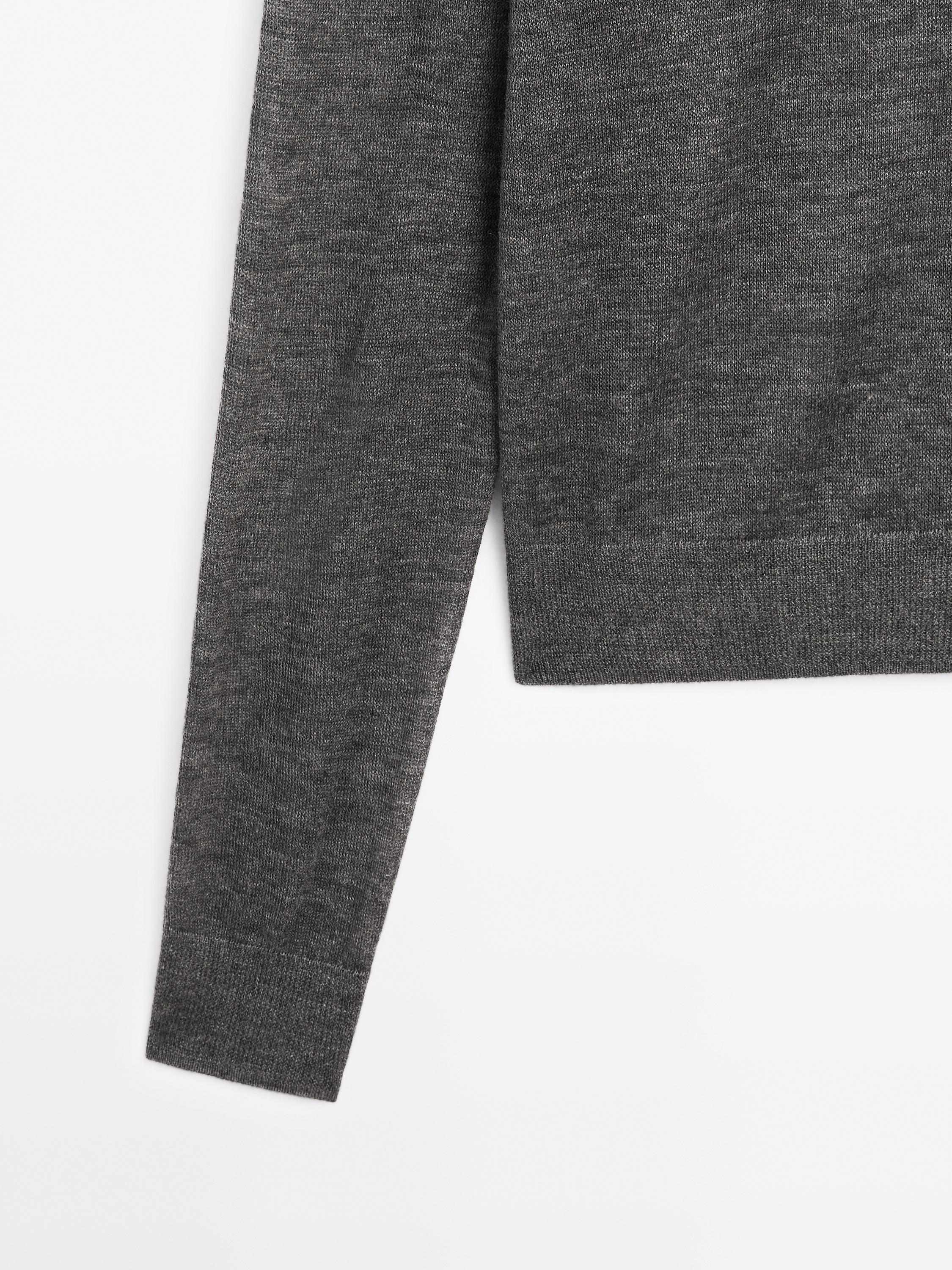 100% cashmere fine knit sweater