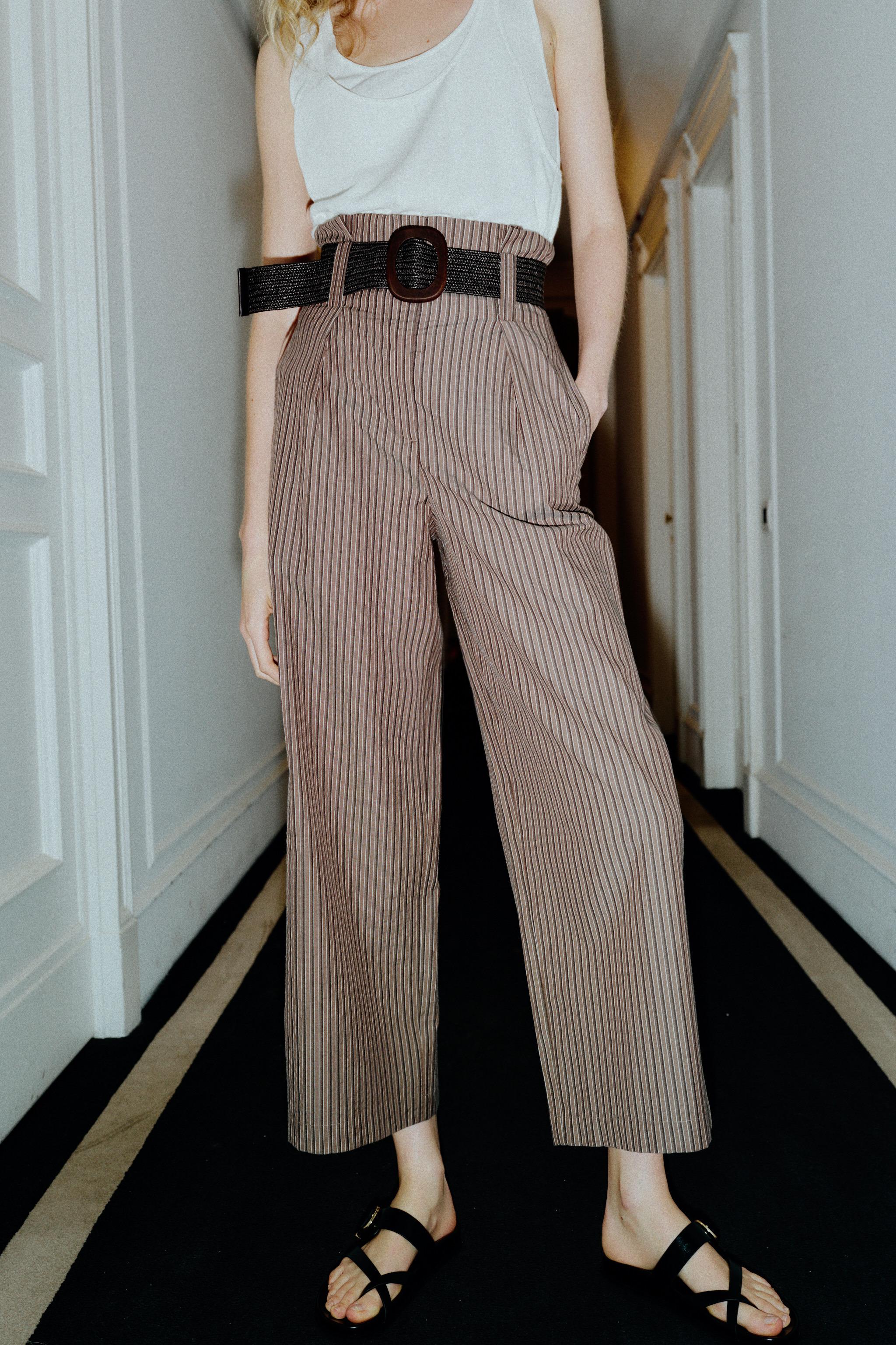STRIPED TROUSERS WITH BELT — Brown