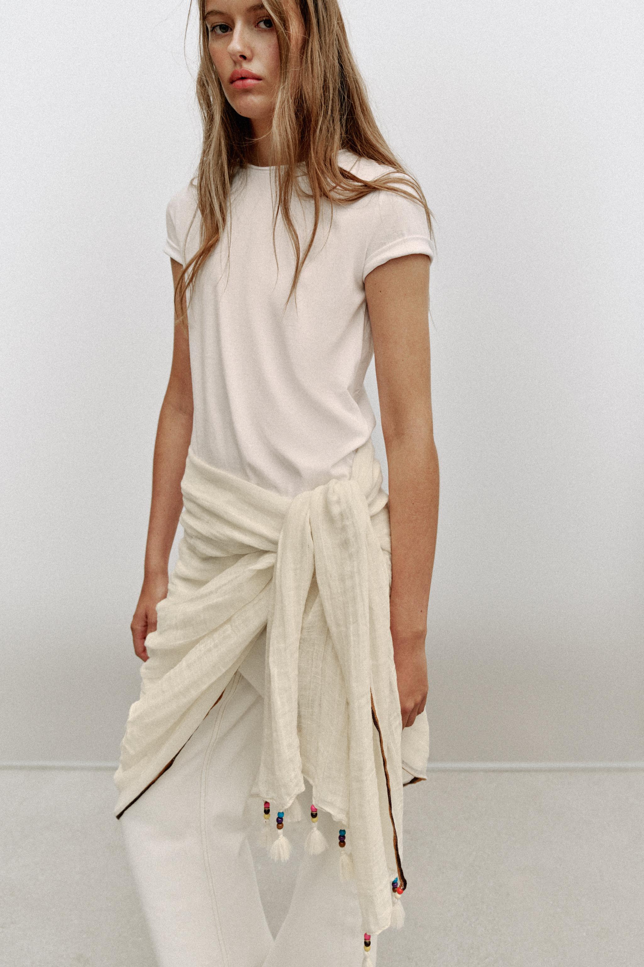 LINEN BEAD AND POMPOM SCARF — Ecru