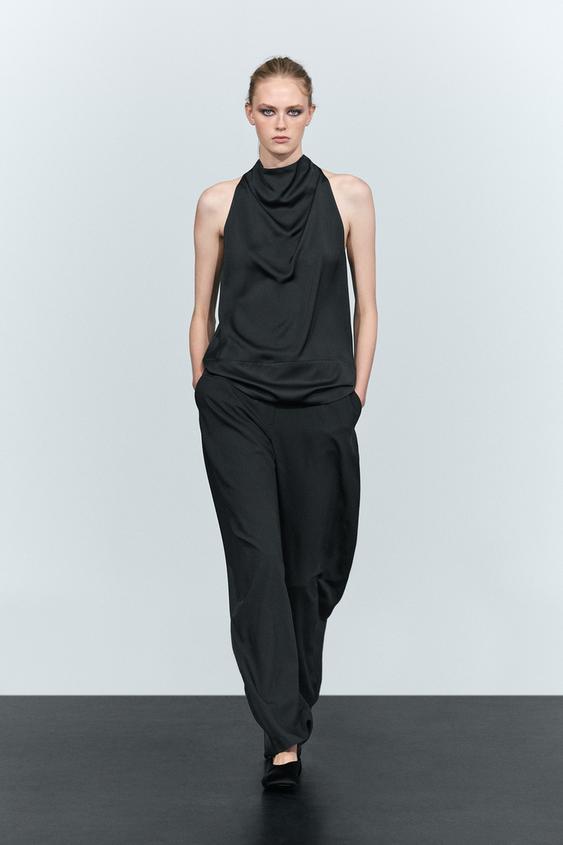 Top fluido cuello halter detalle fajín - Negro de Zara - Imagen 0