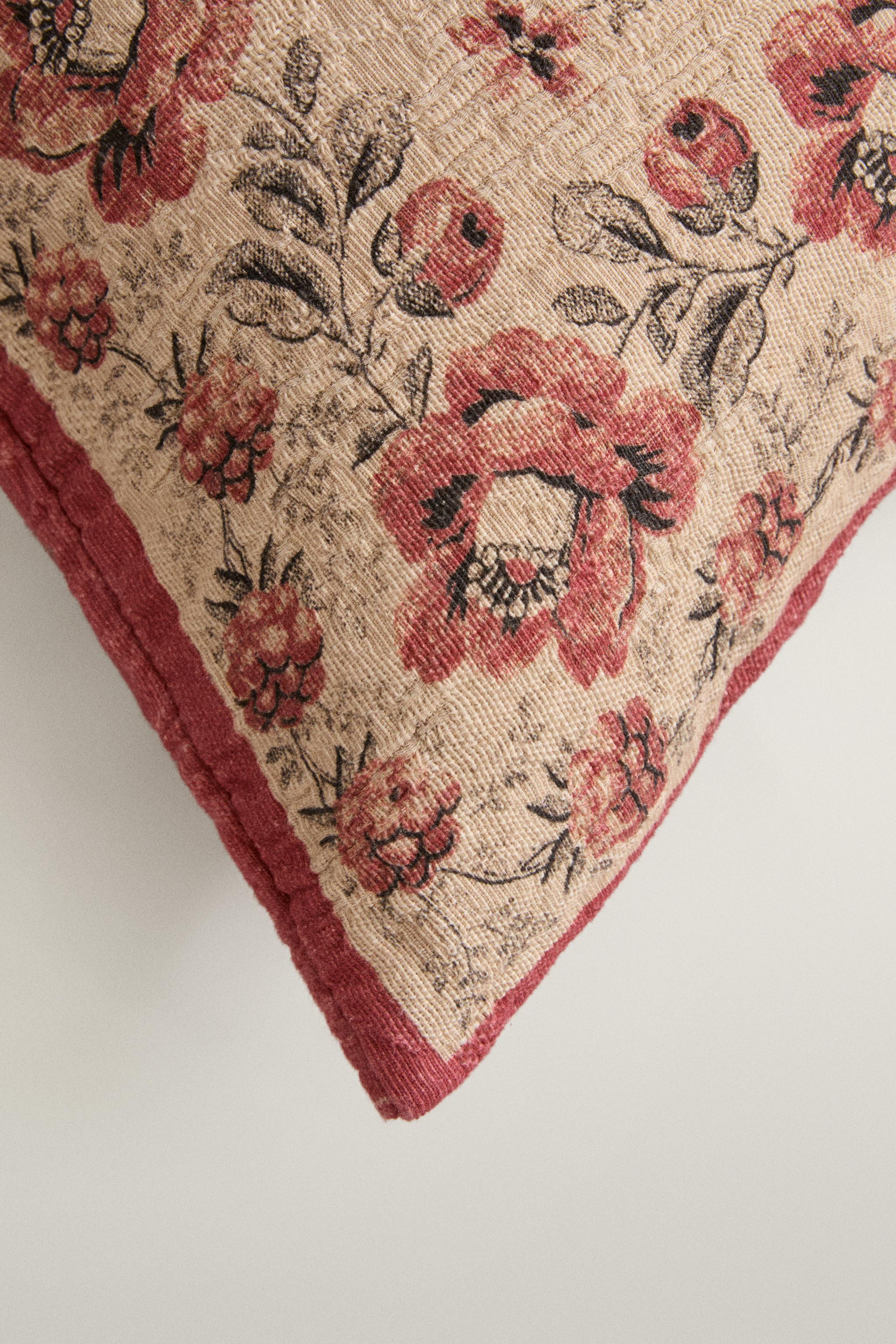 FLORAL THROW PILLOW COVER — Beige