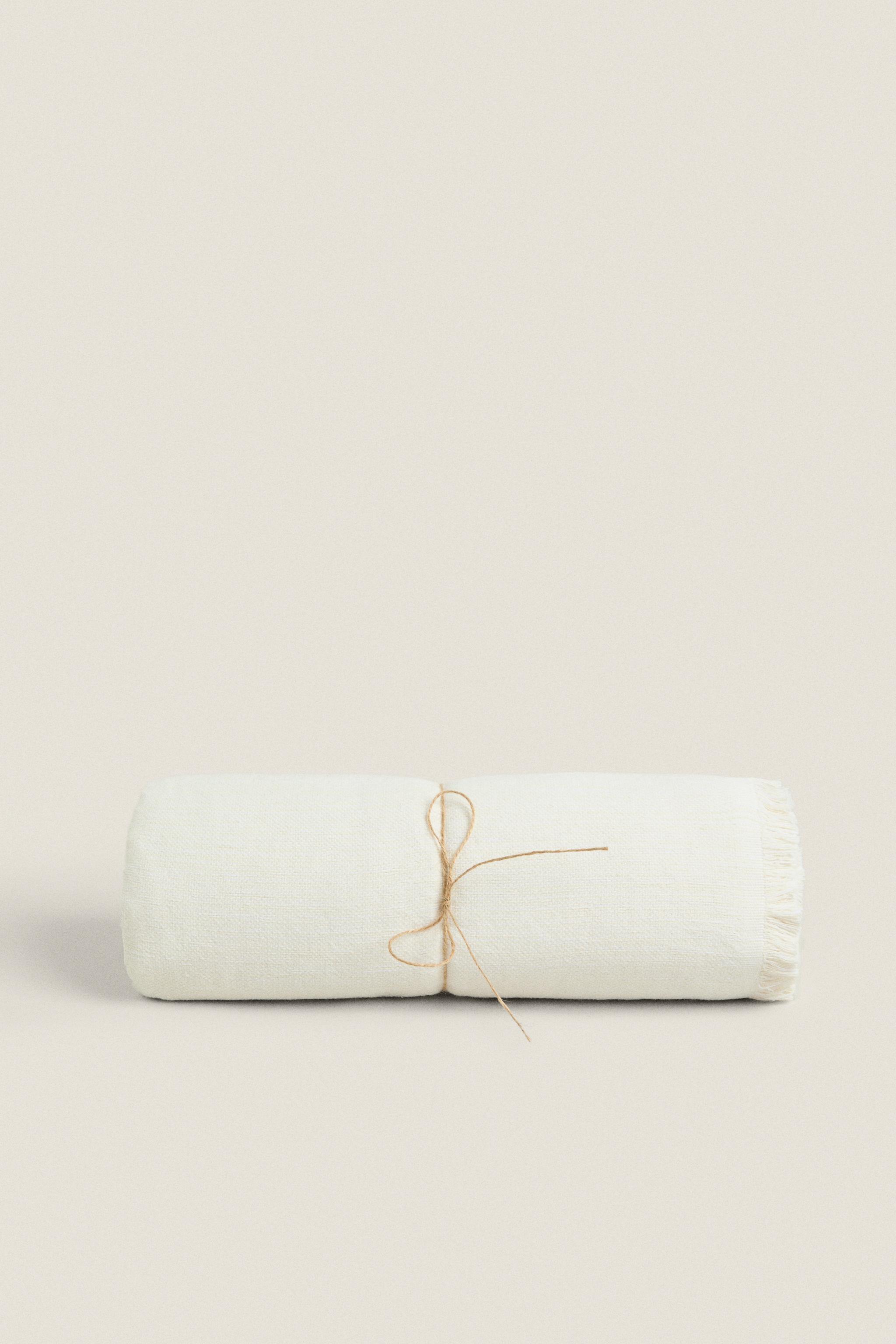 プレーン マルチパーパス ブランケット - ライトベージュ | ZARA Japan