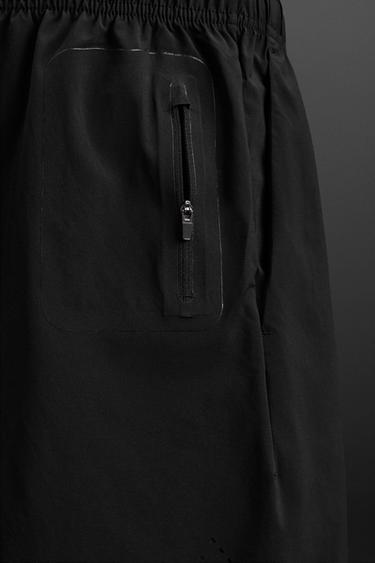 SHORT TECHNIQUE PERFORÉ - Noir de Zara - Image 7