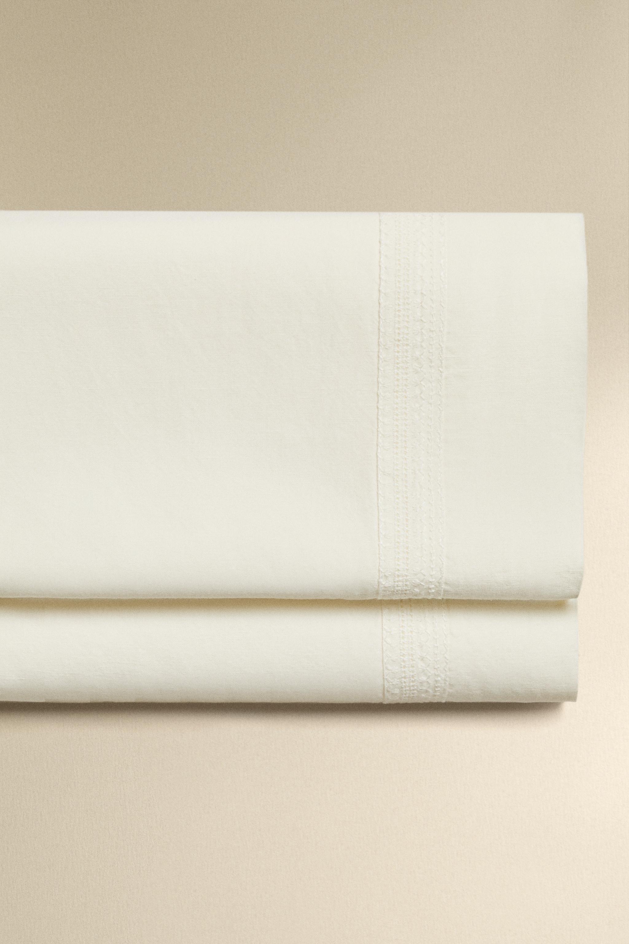 EMBROIDERED FLAT SHEET