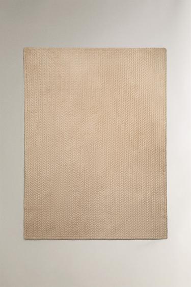 DECORATIVE FLEECE BLANKET - Sand by Zara - Image 0