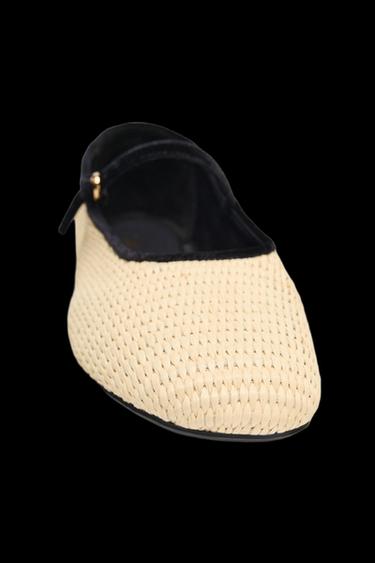 BAILARINA EFECTO TRENZADO CONTRASTE - Beige claro de Zara