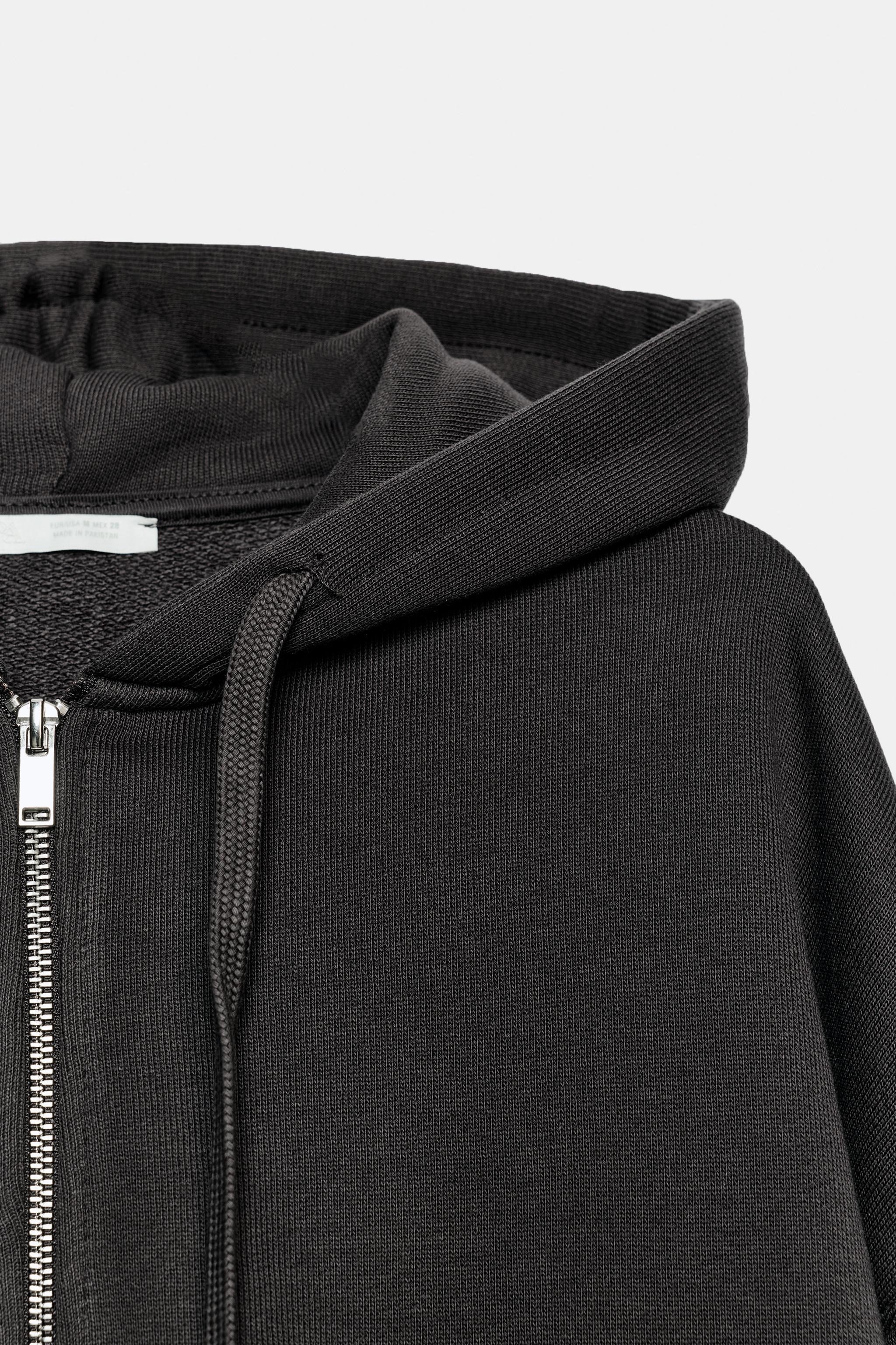 ZIP-UP HOODIE