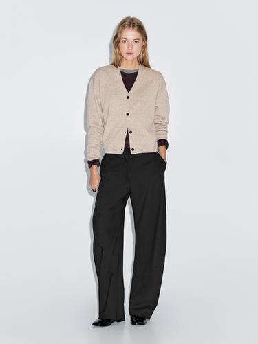Cárdigan punto cuello pico mezcla lana - Visón de Zara