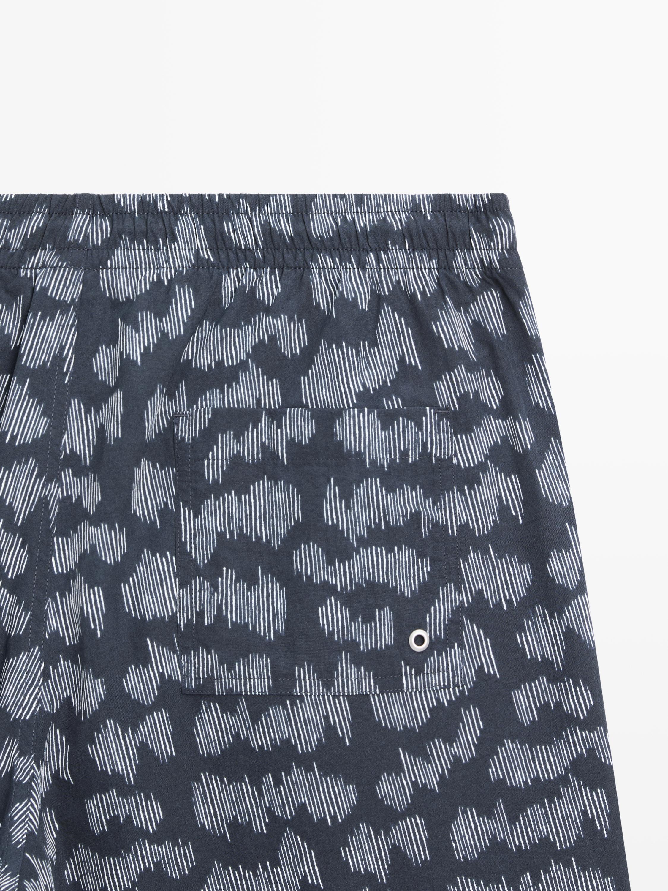 Printed swimming trunks