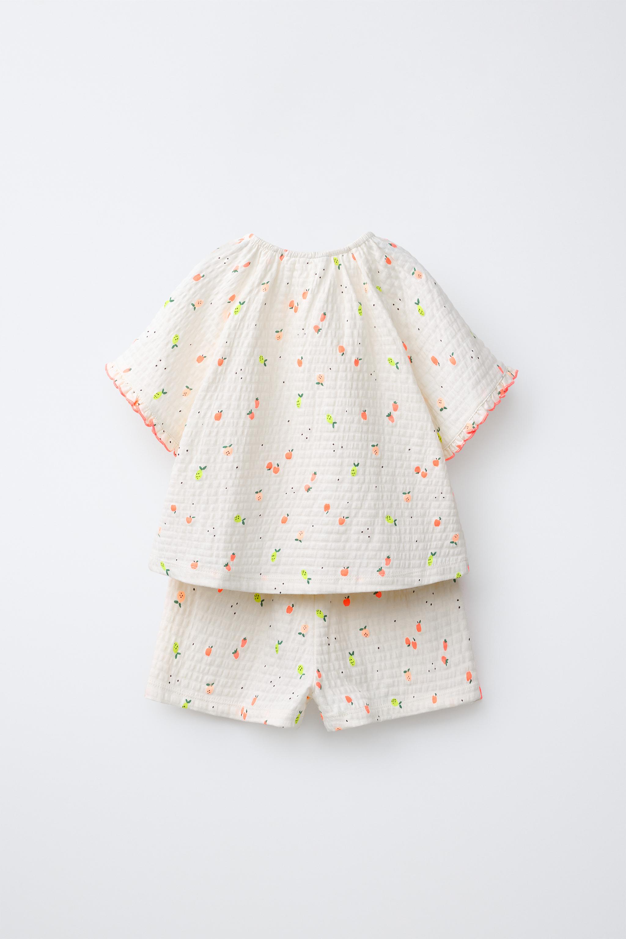 PRINTED TEXTURED T-SHIRT AND BERMUDA SET