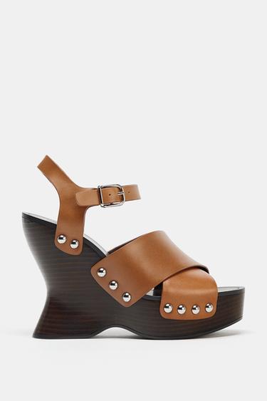 LEATHER STUDDED WEDGES - Brown by Zara