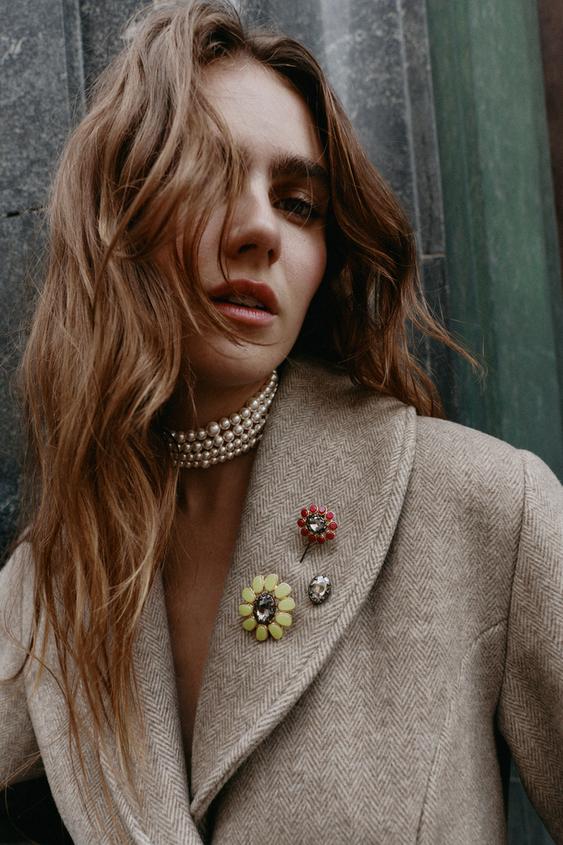 PACK OF 3 FLOWER AND GEM STICK BROOCHES - Golden by Zara - Image 0