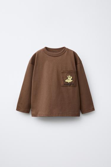 CAMISETA ESTAMPADA SNOOPY PEANUTS™ - Marrón de Zara
