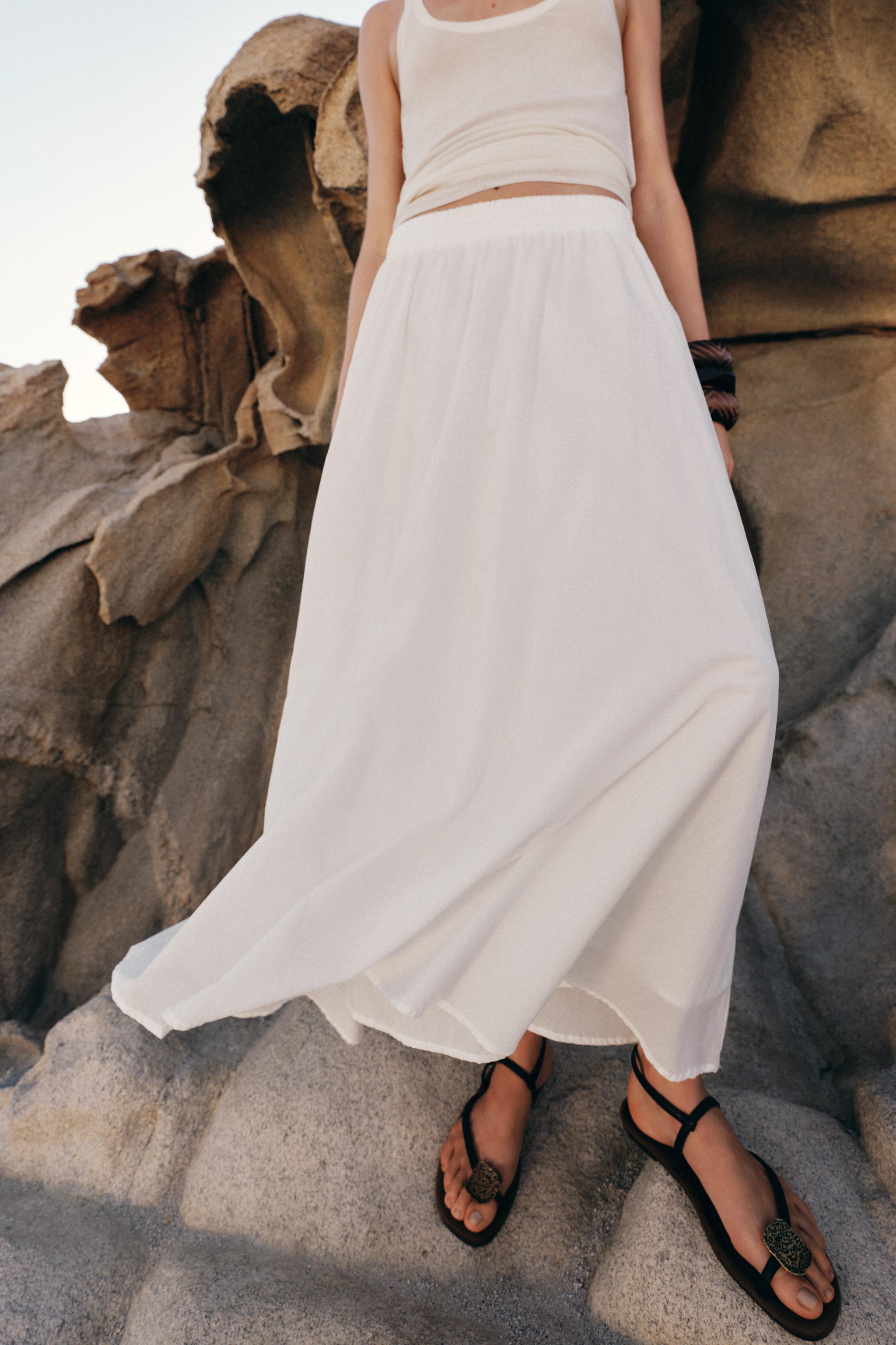 LAYERED MIDI SKIRT — White