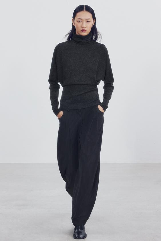PLAYERA CUELLO ALTO - Gris oscuro de Zara - Imagen 0