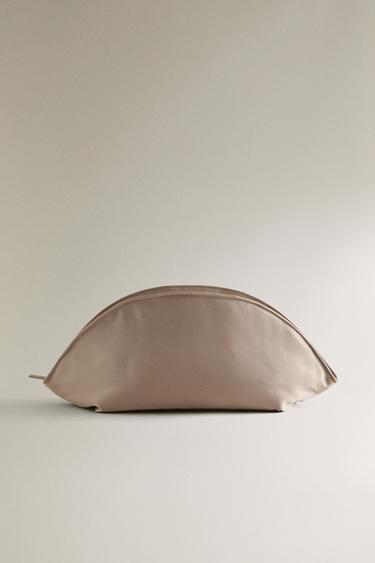 Zara CRESCENT SATEEN MAKEUP BAG - Toasted Brown